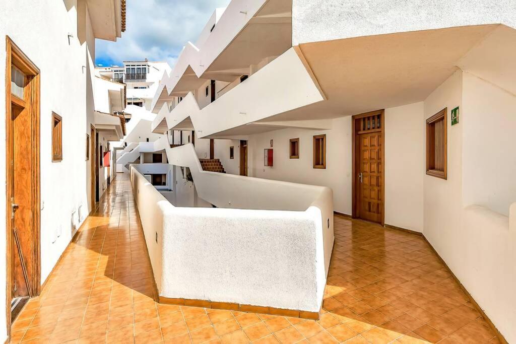Modern Apartment In Parque Royal I, Playa Fanabe Costa Adeje  Extérieur photo